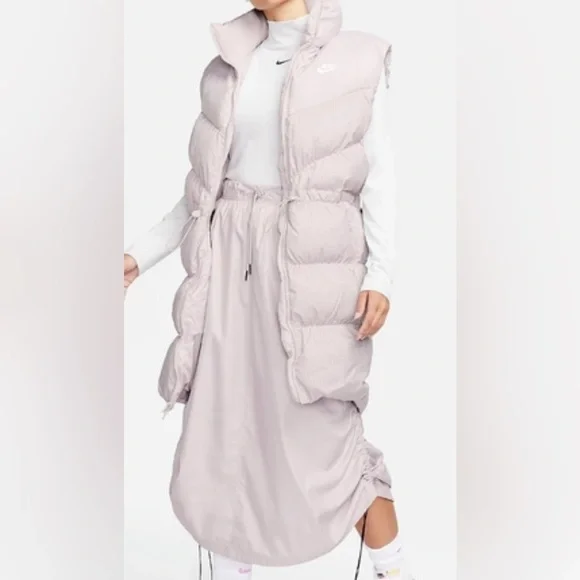 NIKE WOMENS SPORTSWEAR WINDPUFFER TERMA FIT LOOSE LONGER PUFFER VEST Medium - Picture 1 of 12